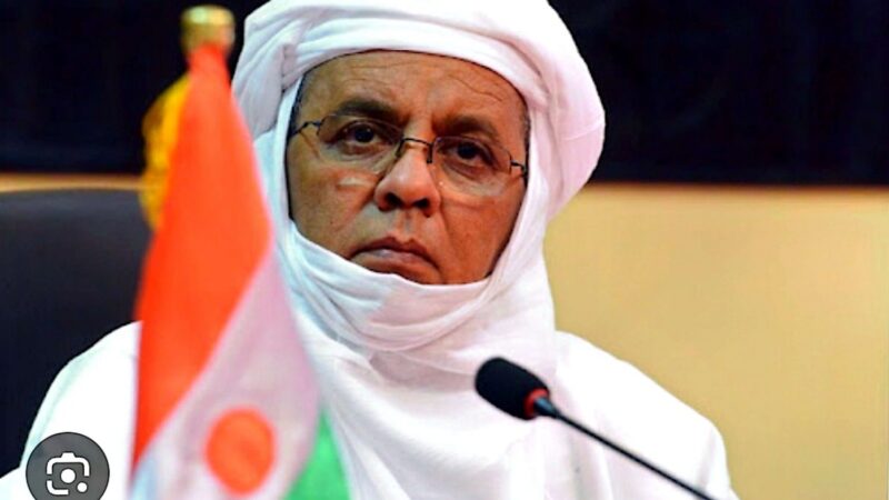 Niger : L’ancien Premier ministre Brigi Raffini réagit aux critiques sur son bilan à Agadez