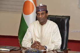 Niger : le Premier ministre Ali Mahamane Lamine Zeine investi de pleins pouvoirs pour coordonner l’action gouvernementale