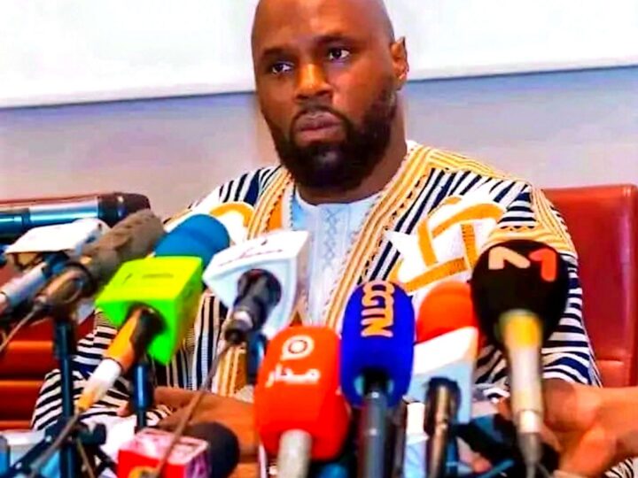 Bénin : un mandat d’arrêt international émis contre Kemi Seba dans l’affaire du coup d’État avorté