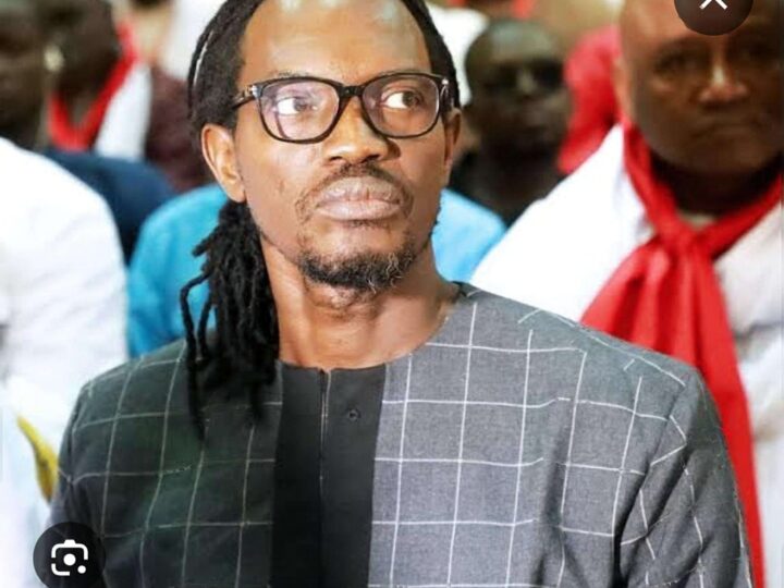 Justice malienne : Ras Bath et Rose Vie Chère maintenus en détention, la FIDH dénonce un « harcèlement judiciaire »