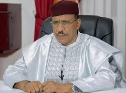 Communiqué du collectif pour la libération de l&rsquo;ex président nigérien Mohamed Bazoum, l&rsquo;ancien ministre d&rsquo;état Rhissa AG Boula réagi.