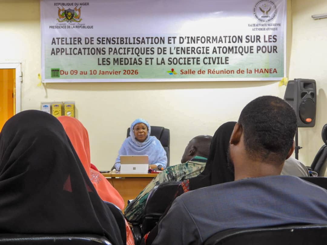 Énergie : les applications pacifiques de l’énergie atomique au cœur d’échanges avec les journalistes et la société civile