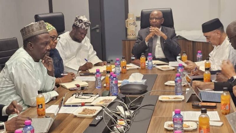 Loi de finances 2026 : la Direction générale des impôts échange avec les opérateurs de transfert d’argent.