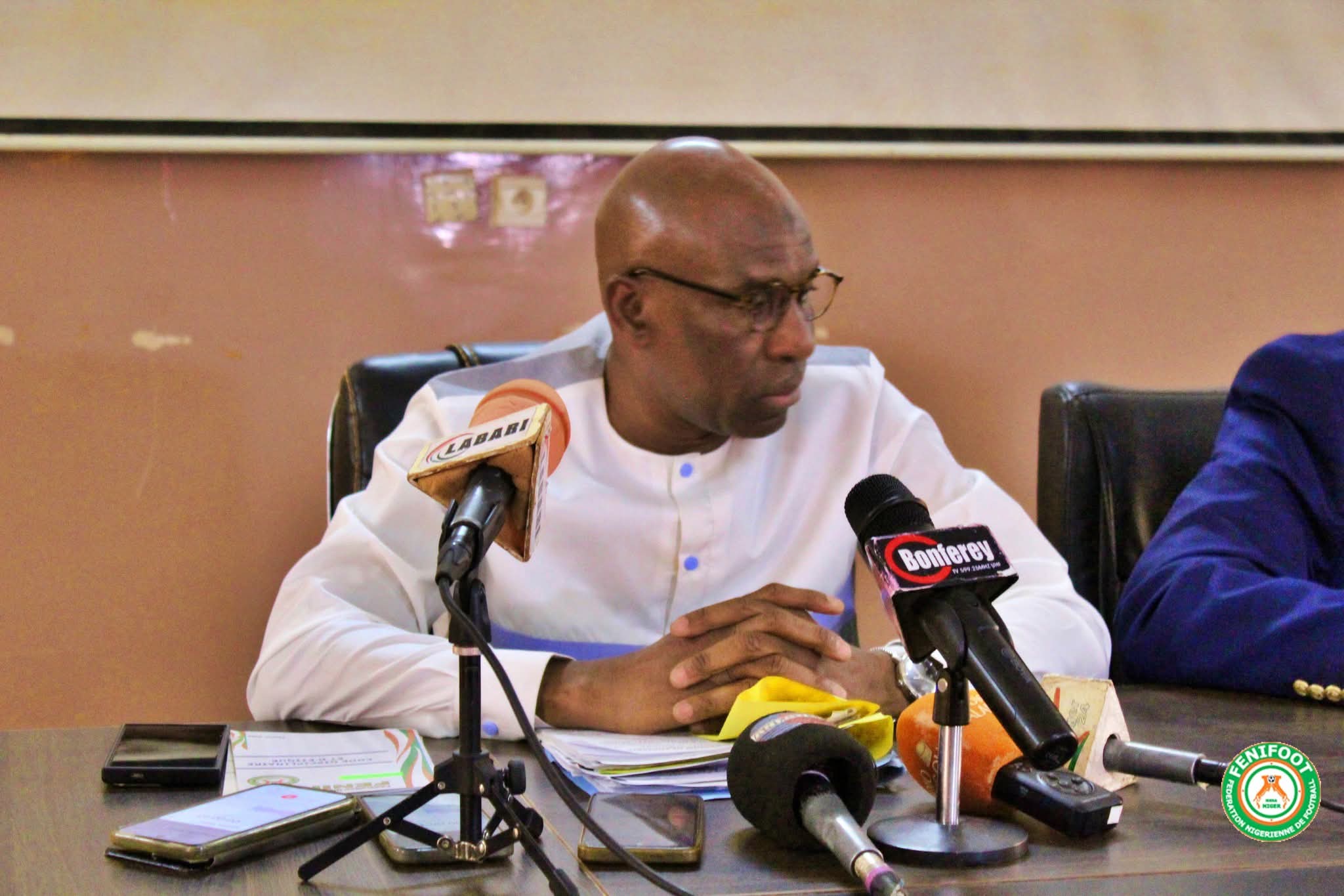 Football nigérien sous tension : la FENIFOOT brise le silence et met en garde