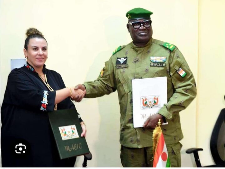 Le Niger franchit une nouvelle étape dans la modernisation de ses documents d’identification et de voyage.