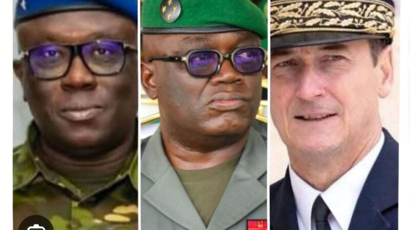 Offensive anti-terroriste en Afrique de l’Ouest : Cotonou devient le QG d’une riposte militaire tripartite.