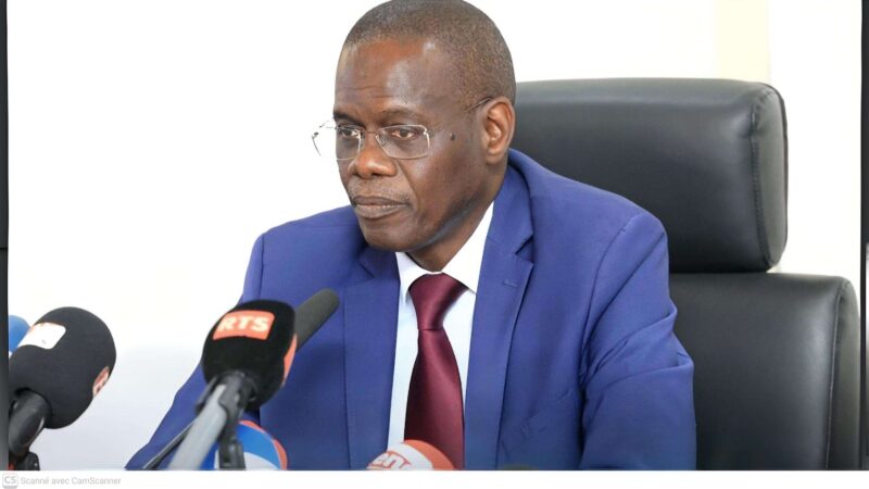 Sénégal : Ahmadou Lo, le technocrate qui prend les commandes après la rupture au sommet.