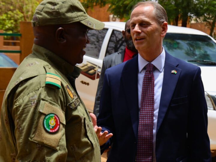 Coopération sécuritaire : Washington remet 2,3 millions de dollars d’équipements militaires au Niger.