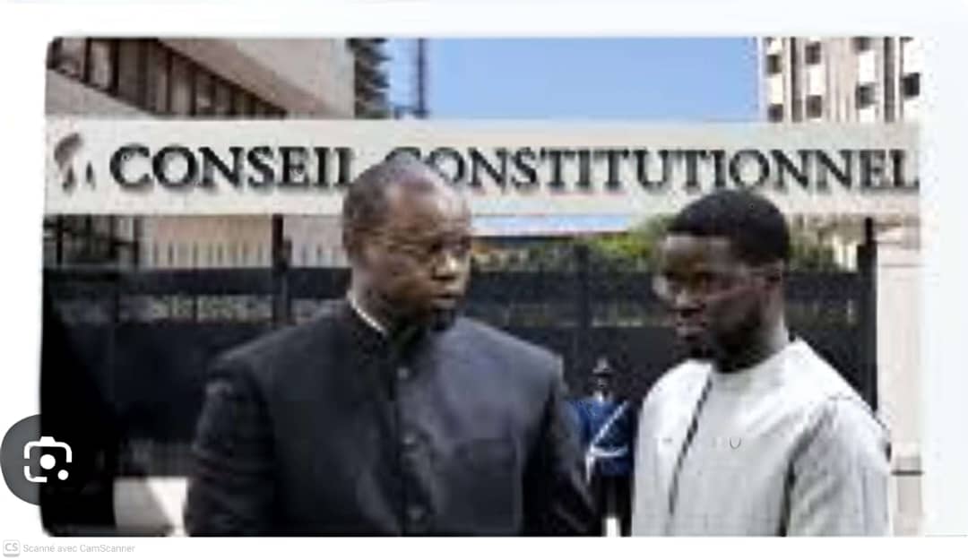 Sénégal : Diomaye stoppe la révision, Sonko s’incline, le Conseil constitutionnel rappelle qui tient la plume de la République.