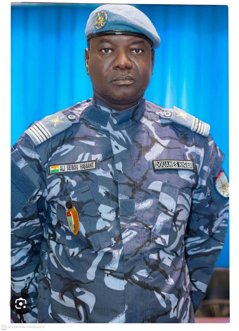 SONIDEP : Le séisme Tiani balaye le Général Ali Seibou — La sanction cash de la crise des carburants et du besoin d’audit ! SONIDEP : Le séisme Tiani balaye le Général Ali Seibou — La sanction cash de la crise des carburants et du besoin d’audit !